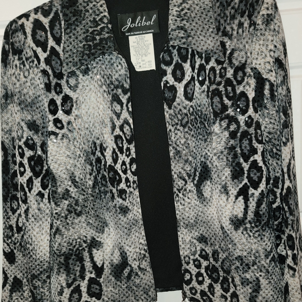 Like New Jolibel Black Gray Animal Print Zip Jacket Sequin Size 6 - Picture 6 of 12